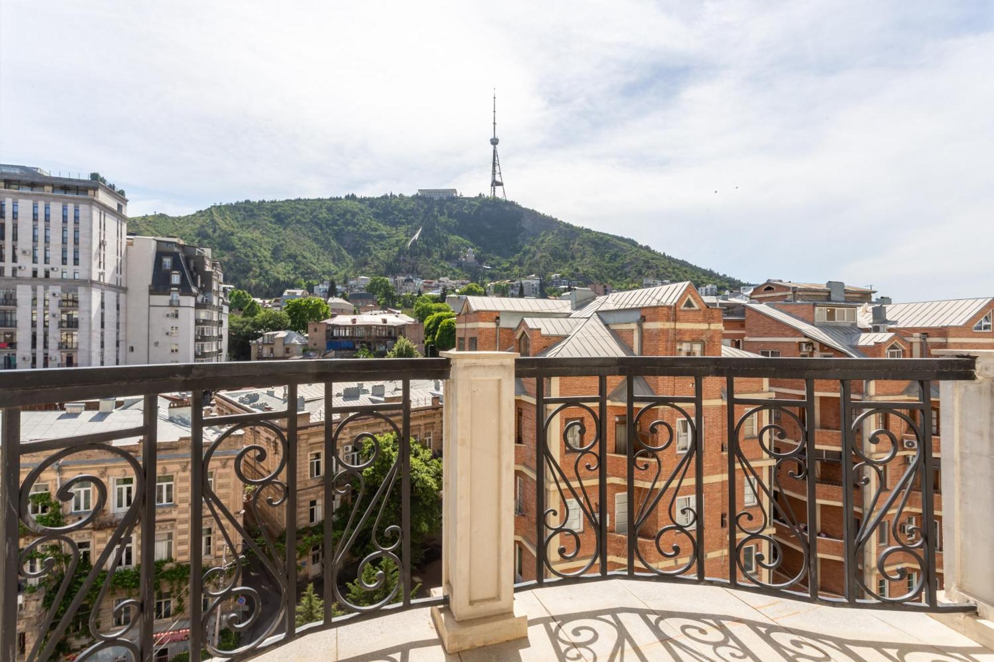 City Luxury Apartment L Tbilisi Exterior photo